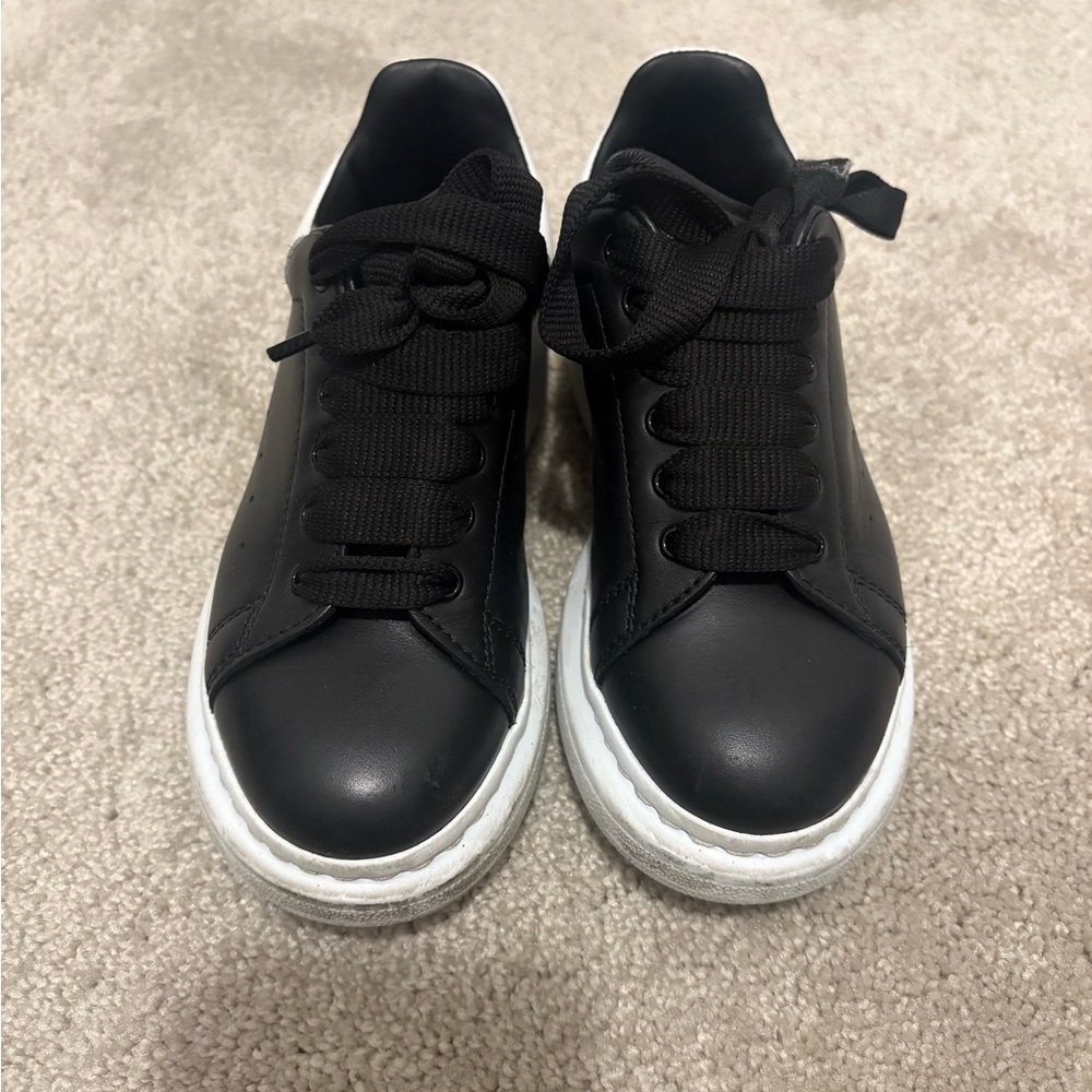 Alexander McQueen Kids Shoes Black and White